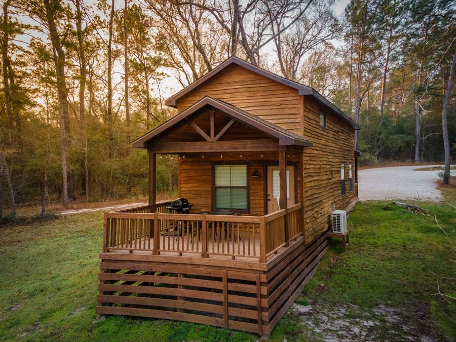 Waterfront Cabin preview